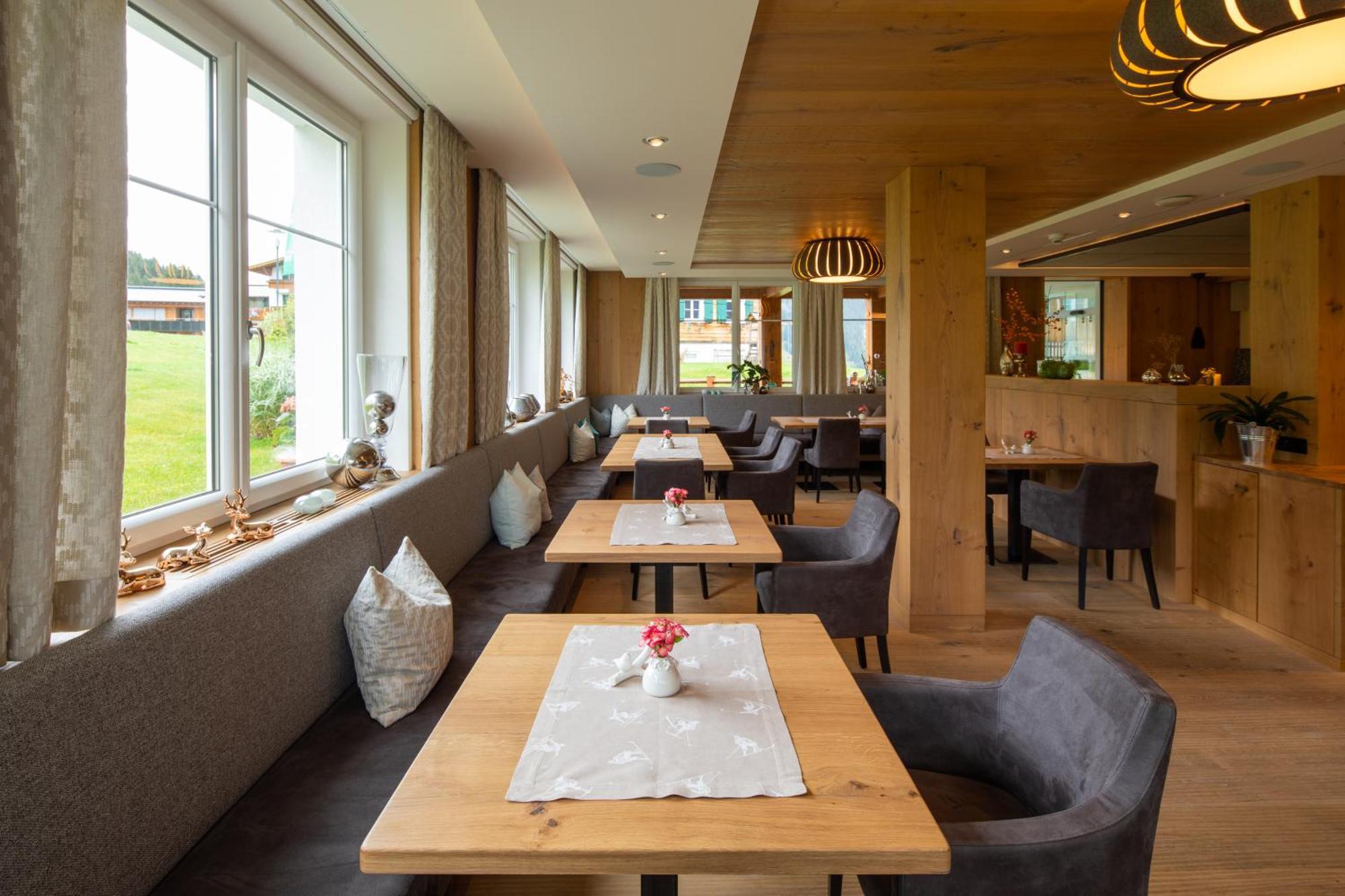 Hotel Restaurant Formarin Oberlech Eksteriør billede